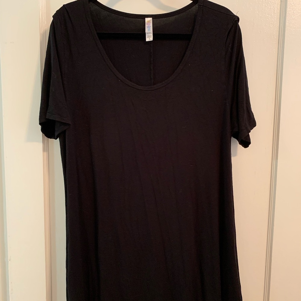 LuLaRoe Perfect T. Black & soft